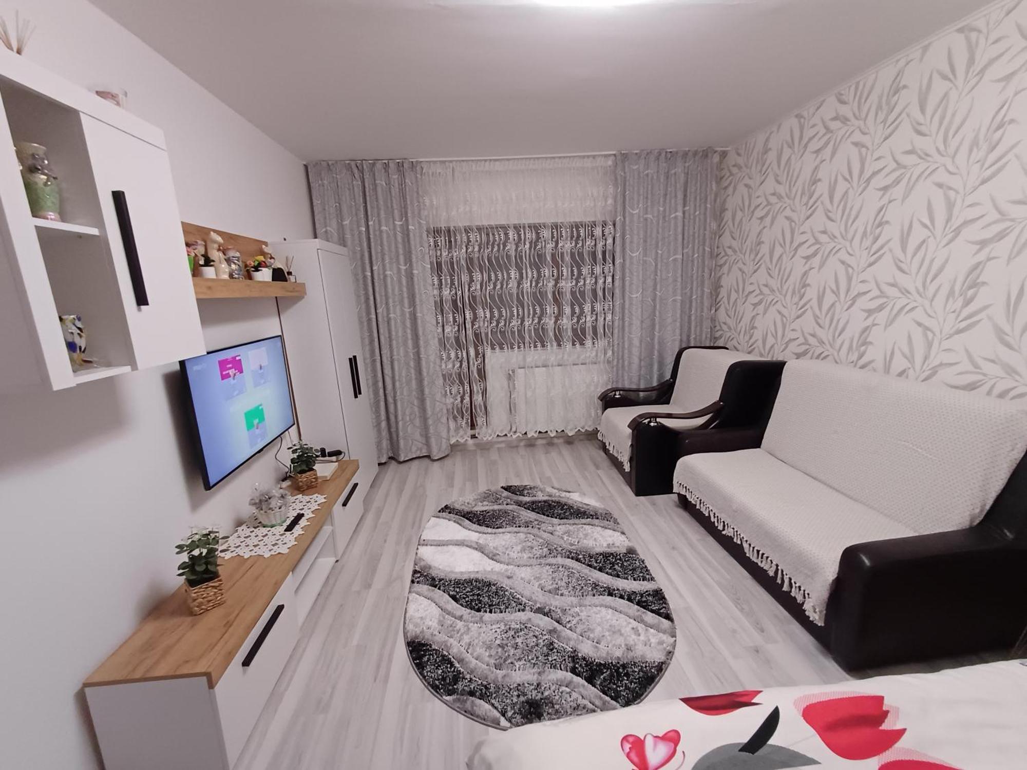 Ferienwohnung Garsoniera George Tîrgu Ocna Exterior foto